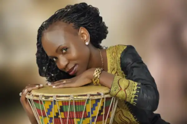 Evelyn Wanjiru - Halleluya